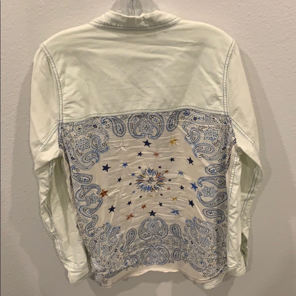 ⭐️🌞🌜FREE PEOPLE BACK DETAIL SHIRT⭐️🌞🌛